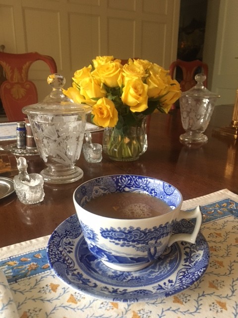 cindygallop's tweet photo. Thoroughly enjoying Marina's very British hostessing: "Cuppa builders' tea, darling?" 😊 #weekendinthecountry https://t.co/iUf0EziSfb