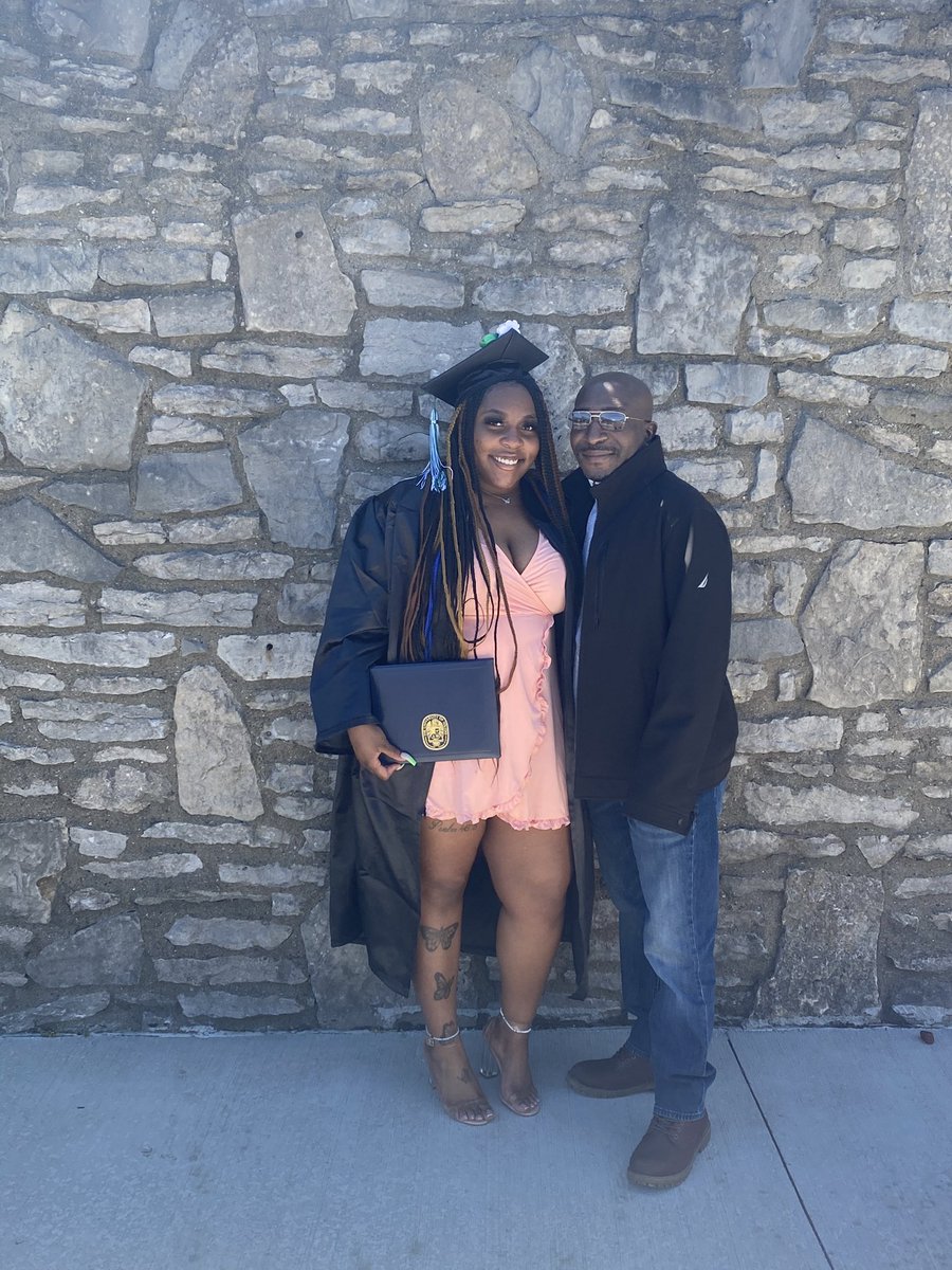 jhayjhay__'s tweet photo. Been had my degree just had to hit the stage for the one time ๐ฅณ๐ฉ๐พโ๐
#Fall2020Grad ๐๐ https://t.co/JPyqQJQM4H