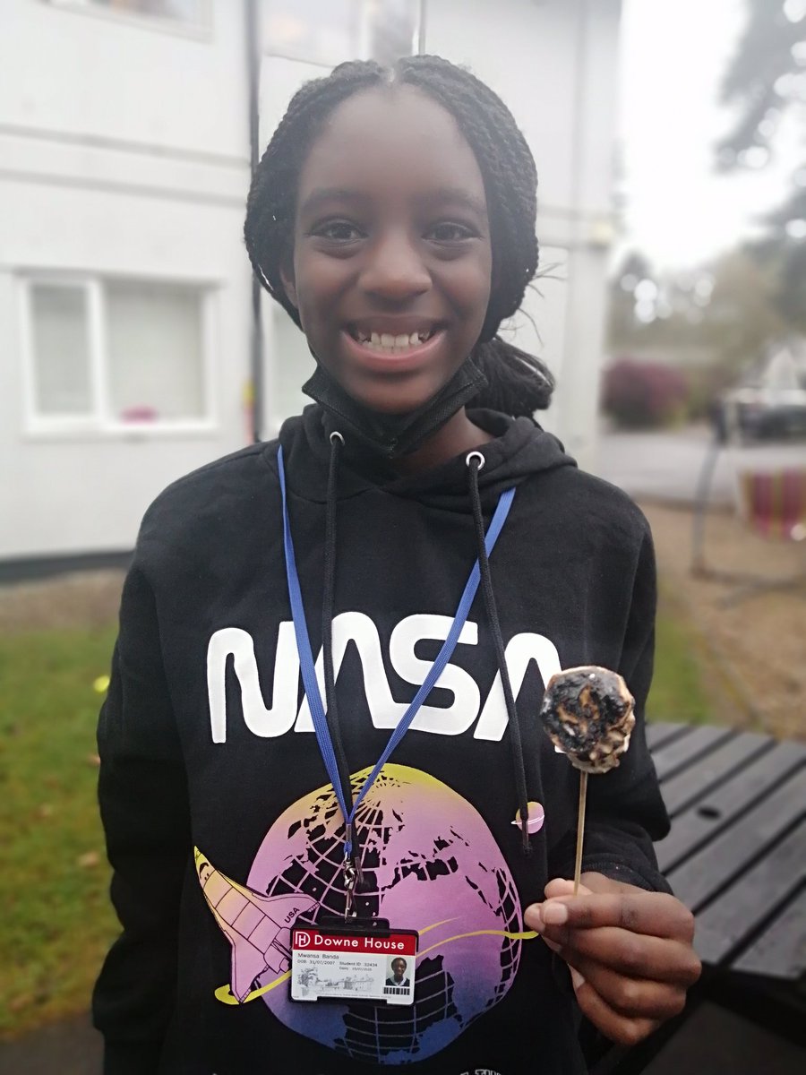 How do you like YOUR smores done? Gooey? Crispy? Cremated?
Our girls certainly got creative with theirs! 😂
<a href="/AGSDowneHouse/">Downe House AGS</a> @DHUpperSchool #smores #ILoveBoarding