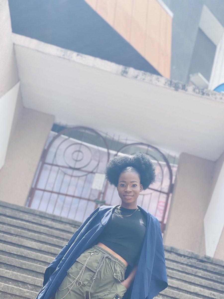 OlamideIgbekele's tweet photo. Dropping this here for the future
It’s gonna end in smile🙏🙏
Officially an obafemite🙈
#OAUMatriculation https://t.co/9gBuDryDOH