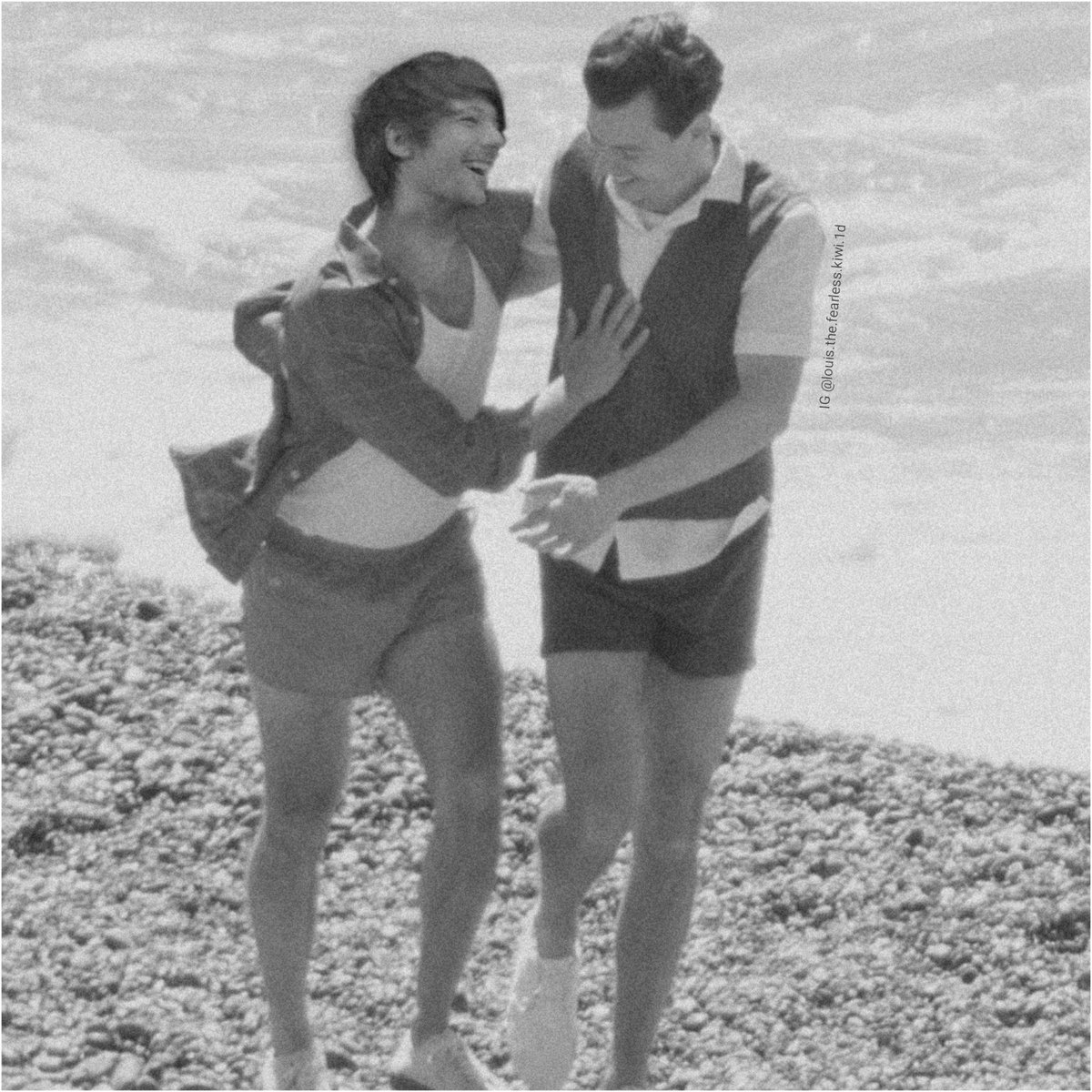 imafearlesskiwi's tweet photo. i resized louis' head because a friend of mine gave me some advice lmao
.
.
.
.
.
#Larries #Louies #Harries #LarryStylinson #HarryStyles #LouisTomlinson #edit #larryedit https://t.co/PCqRsR3hsz