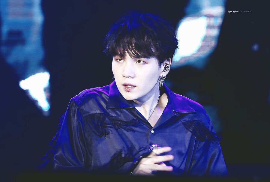sugarkick93's tweet photo. ユンギさんの首筋集

180622
ロッテコン 

#SUGA #슈가 https://t.co/51krFWLP4c