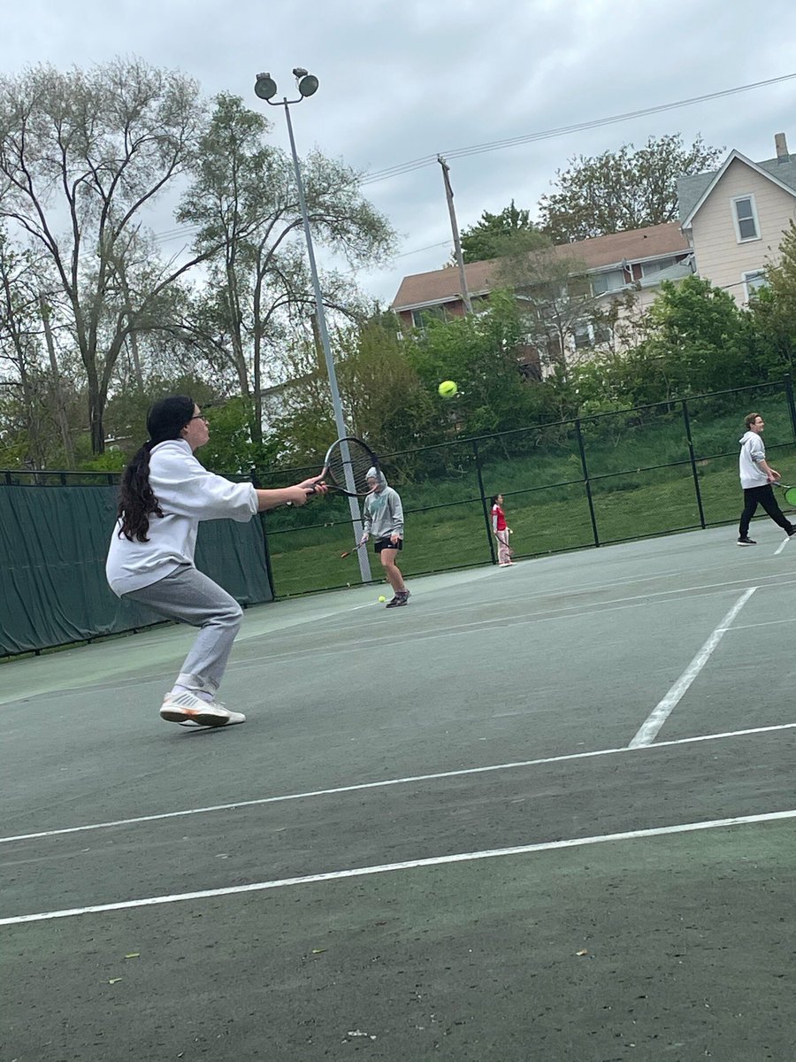 bryan_omaha's tweet photo. Raquel defeats Benson and South 8-0 this morning at the North Invite. #letsgobears https://t.co/BbQKeq9Nwb