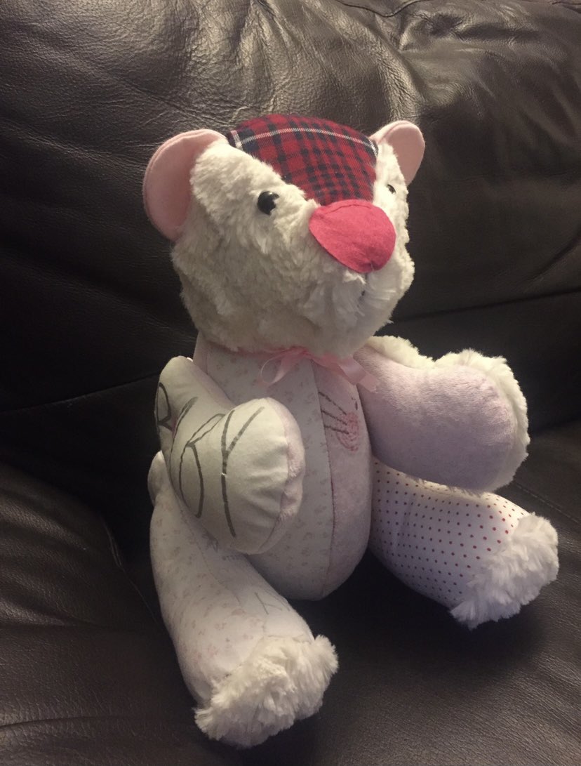 BearsBobbins's tweet photo. Unsure of what to do with your child’s baby clothes? We make beautiful memory bears so you can keep those special memories 💕 DM for more info!
#Handmade #gift #memories #keepsake #Sheffieldissuper #SmallBusiness #memorybear #childhoodmoments https://t.co/i4h1spbjHp