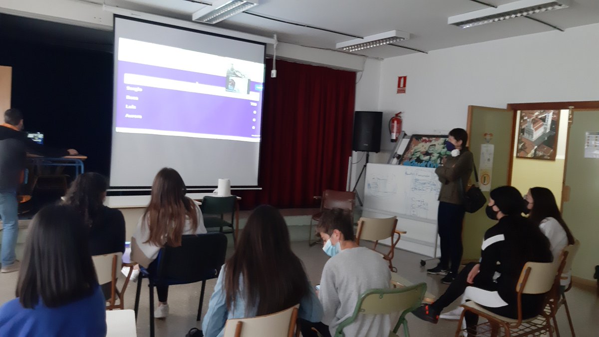 IES Alonso Cano tweet media