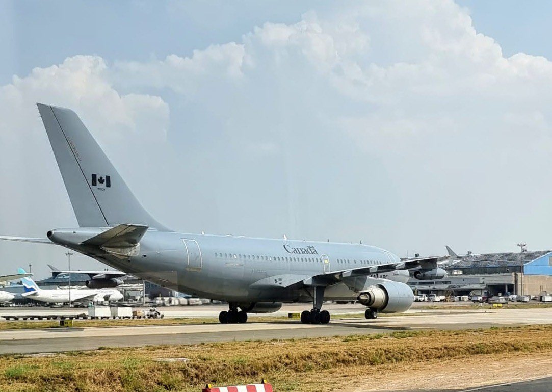 karinagould's tweet image. The @canadianforces have arrived in India with medical supplies.

Canada will continue to support the global response to this pandemic.

#StrongerTogether 🇨🇦🇮🇳