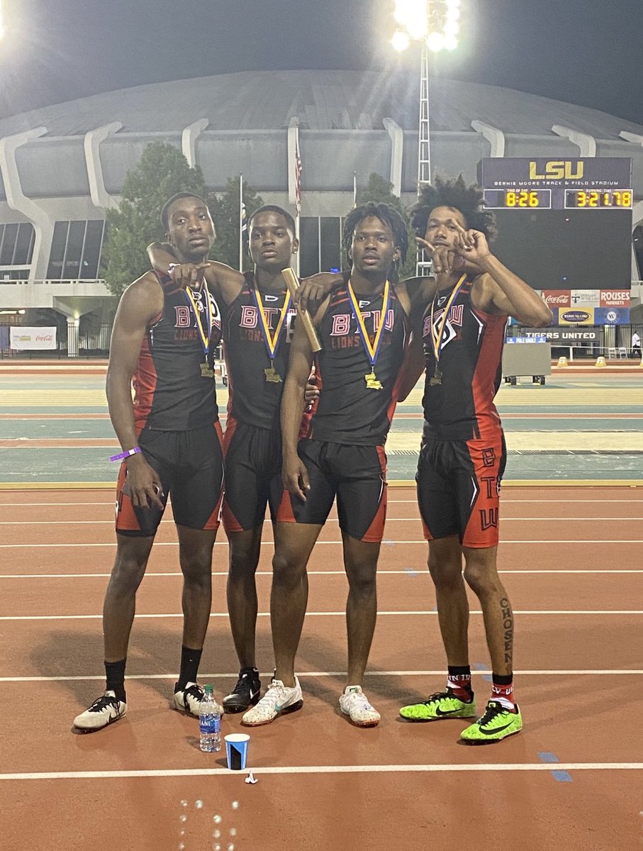 State Champs 4x400 Congratulations to Santana <a href="/TrellD1_7/">🤴🏾natrell james</a> <a href="/Damian1k_/">Olander Grandson💜</a> Darien Coach Jada... Booker T. Washington High School New Orleans