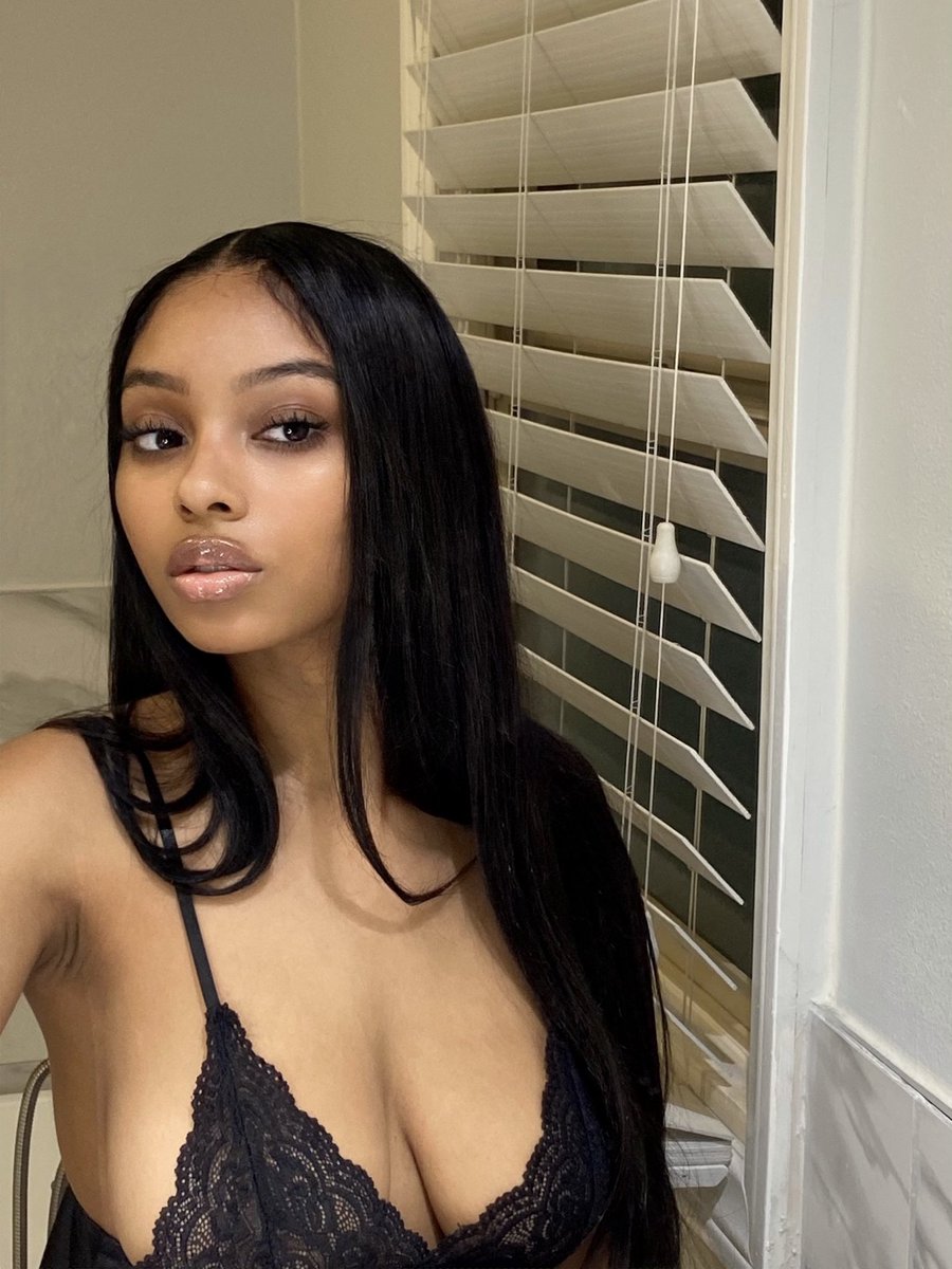 brookjayy's tweet photo. Tell me what you need https://t.co/iMJBnhtapH