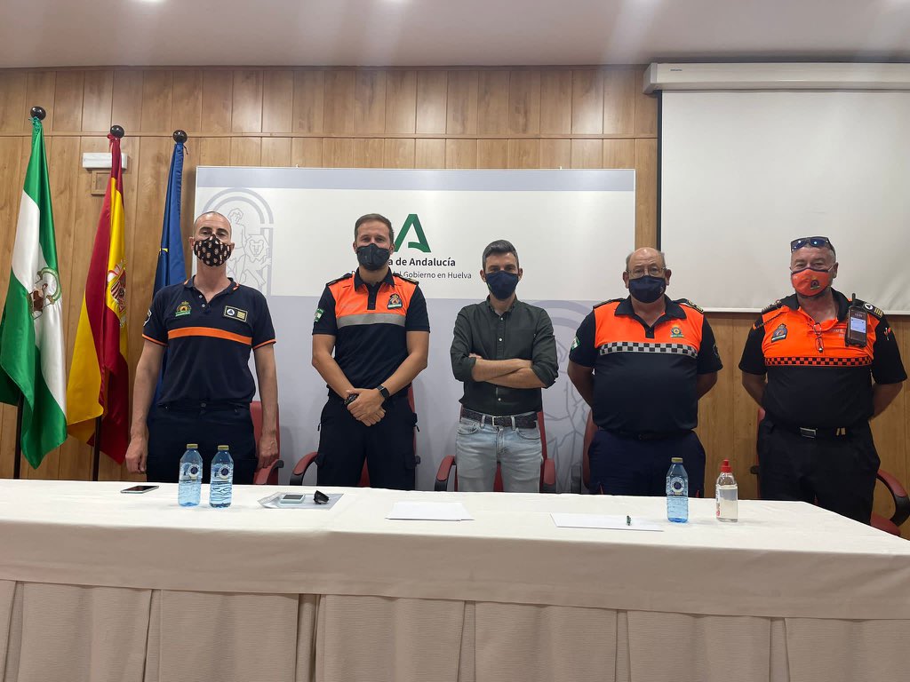 PCMoguer's tweet image. David Pérez reelegido hoy como presidente de la mesa provincial de Protección civil de Huelva. 
@antoniosanz 
@E112Andalucia