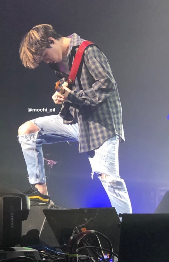 jae in concert without crop — a much needed thread: