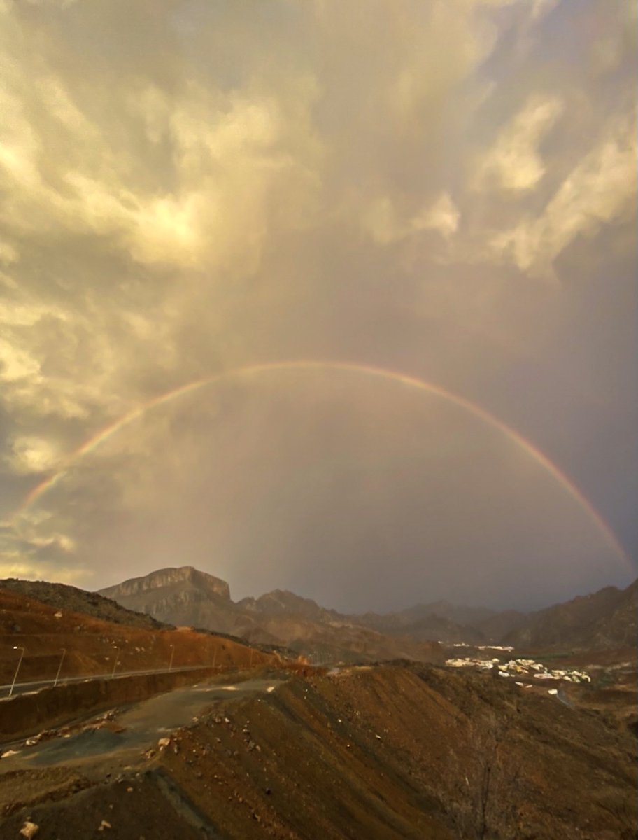 Salhamdi98's tweet photo. 🌈☁️
#قرية_الخد https://t.co/w4zdSlnwGS