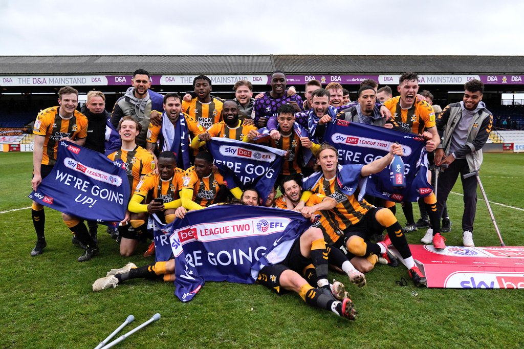 WE ARE GOING UP! 💛🖤 #CamUTD