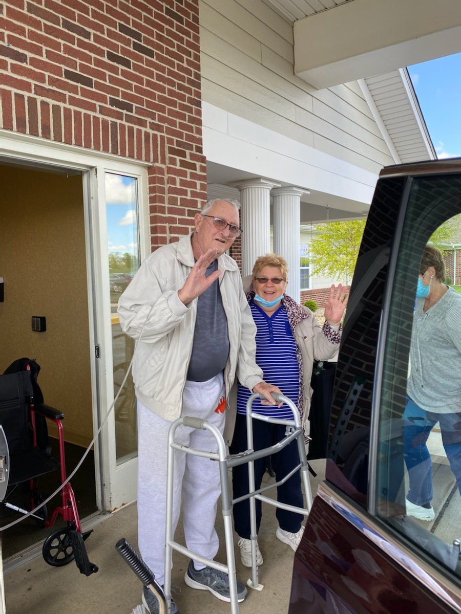 Schwieb99Teresa's tweet photo. It’s been exactly 265 days since this nightmare started and today my dad walks out of the nursing home to finally go home! https://t.co/mTSvy833PB