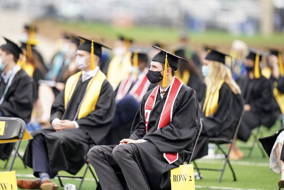 SouthwesternU's tweet photo. A few moments from this morning’s Class of 2020 Commencement Convocation. Class of 2021, you’re next! We’ll see you at 2. #su20grad #su21grad #besouthwestern https://t.co/sffwVNCfkx