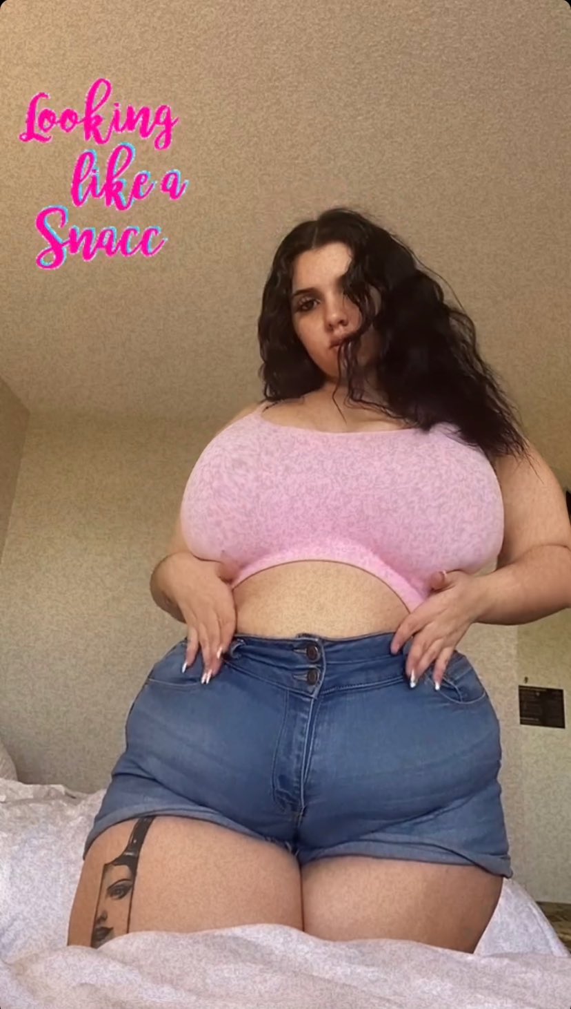 💗 Rose D Kush 💗 on Twitter: "Which view do you like better?? Front or