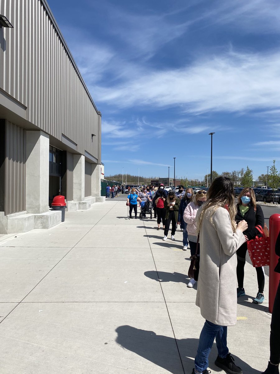 Here you go ⁦<a href="/fordnation/">Doug Ford</a>⁩ busy at Costco but at least nobody is out playing golf