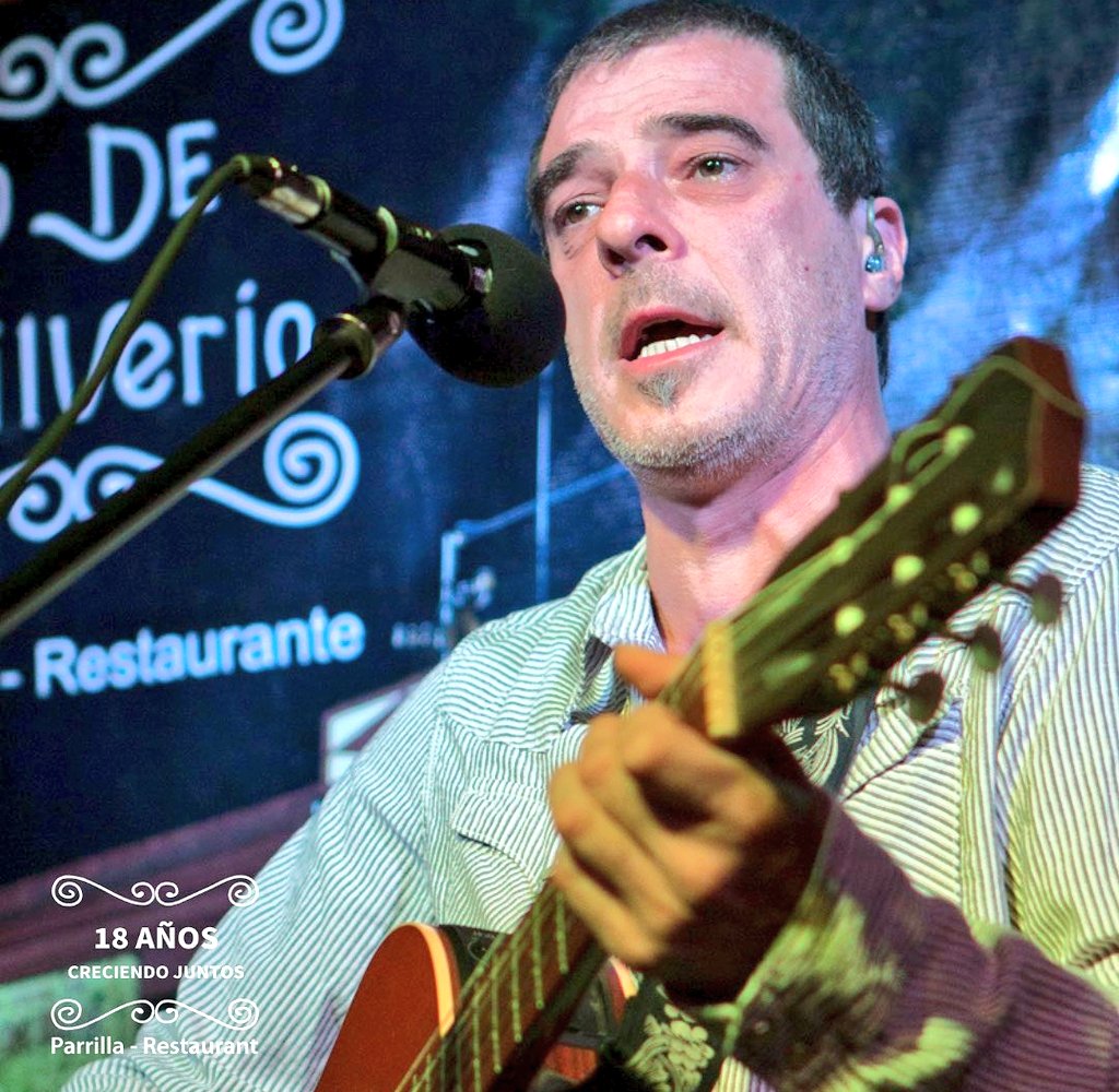 #elverdaderocarnaval festejamos el aniversario de #LoDeSilverio 🔥

A las 21h <a href="/ale_balbis/">BALBIS</a> en vivo 🎧

📲 m24.com.uy/carnaval