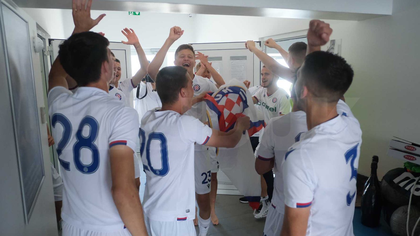Karlo on X: Hajduk U19 finally get to lift the Prva HNL U19 trophy after  the last season game against Dugopolje U19 which they won 3-0 🏆 Game also  had to be