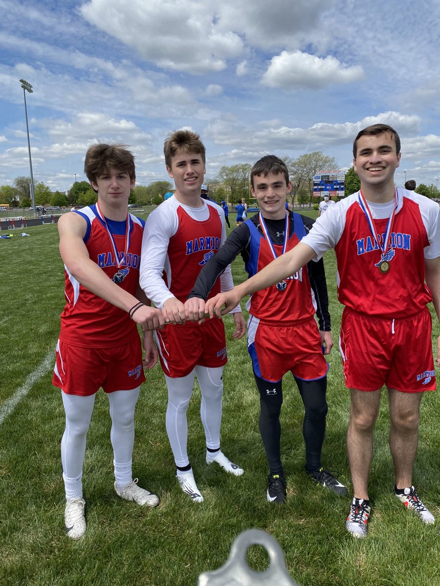 MarmionXCTF's tweet photo. Marmion wins Varsity 4x200 ⁦@MarmionAD⁩ https://t.co/yrZ6w1box6