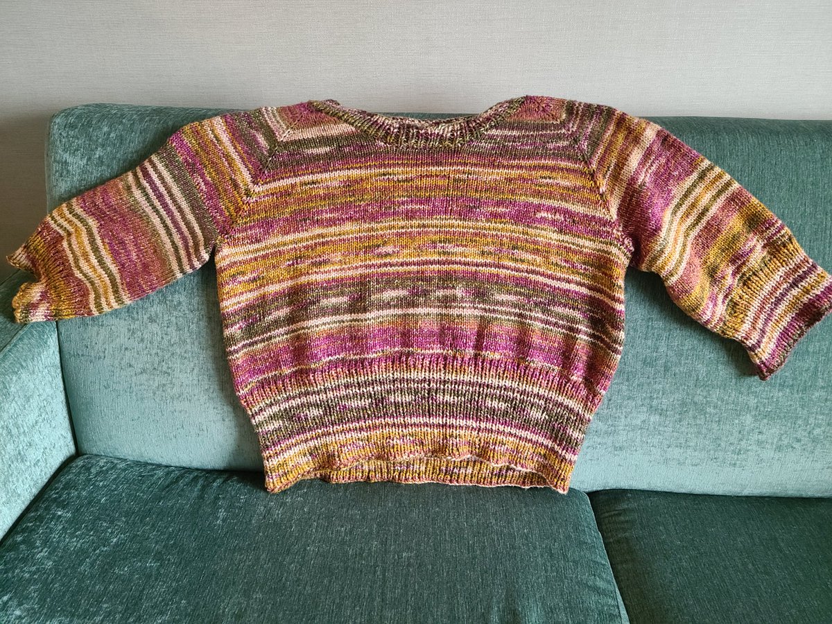 1st sweater since my children and dad were killed. 
It's a belated birthday gift for their Tita, my sister Jo.  It's unblocked and I just wove in all the tails and closed up the underarm holes today. 

#KnittersofInstagram #HandmadeInCanada #BelatedBirthdayPresent #Therapy