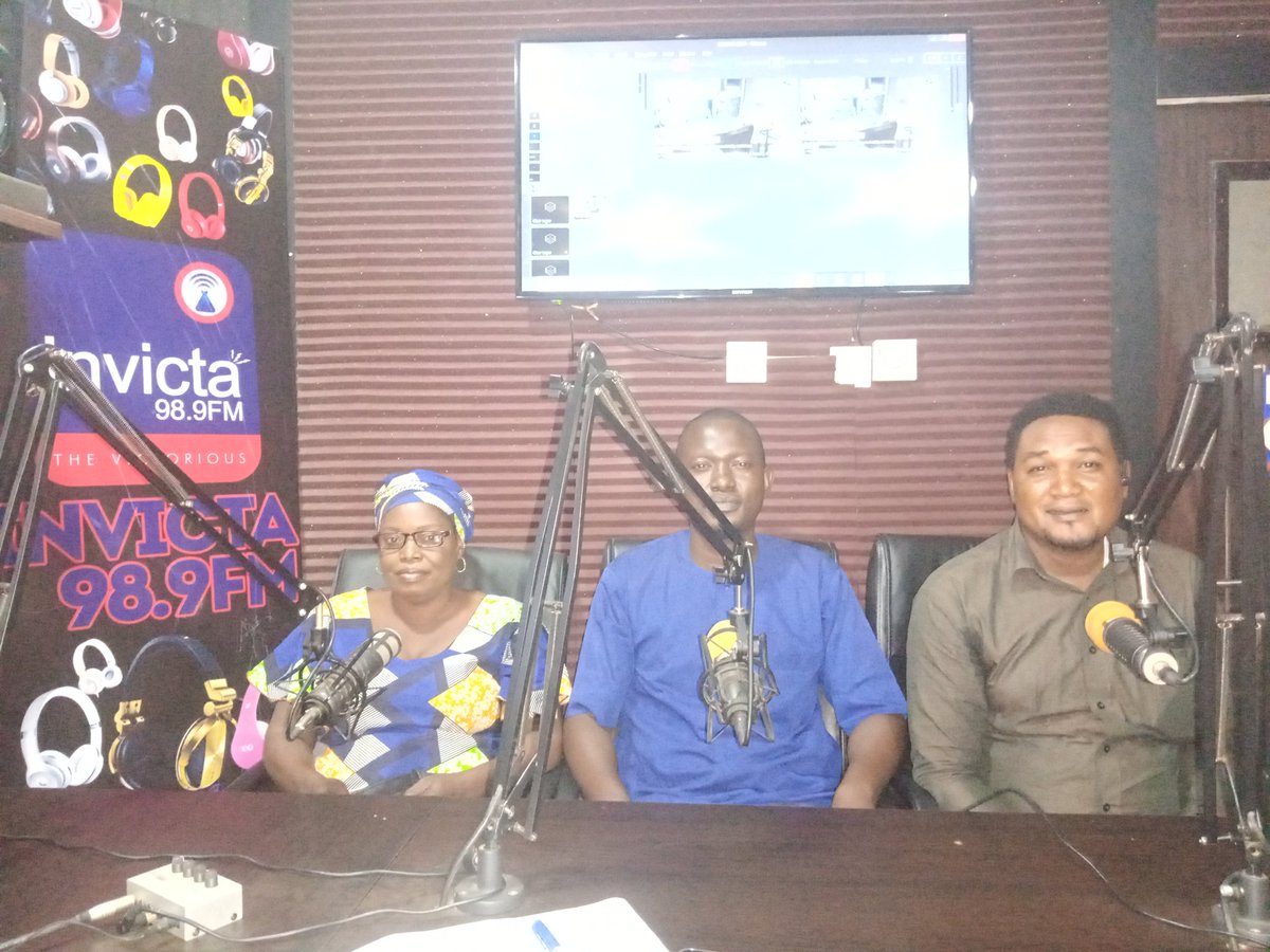 calped4devt's tweet photo. The radio program was a huge success. We discussed the objectives of the town-hall meeting on Community-led Anti-corruption and Accountability Initiative, key observations raised and resolutions reached.
#CommunityLedAntiCorruption
@mambayyahouse
@ogpnigeria
@ogpkaduna https://t.co/qa3kvDJ44W