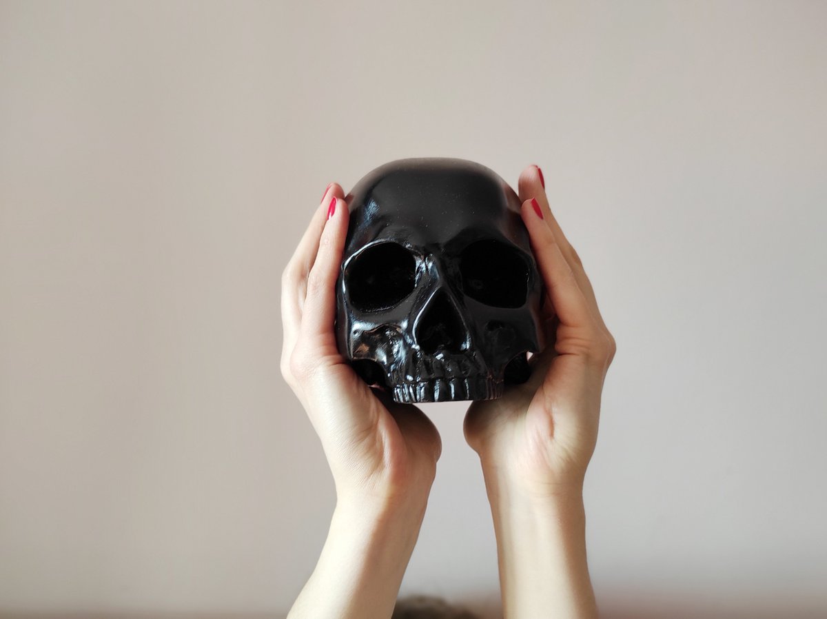 MarianasSkulls's tweet photo. Black human skull made from plaster and painted by hand with acrylics. Available in my Etsy shop https://t.co/6TEaqEblzC
#black #skull #darkhome #sculpture #etsy #etsyshop https://t.co/nMol2NLHkm