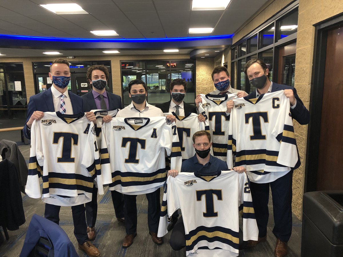 Trine Men's Hockey tweet media