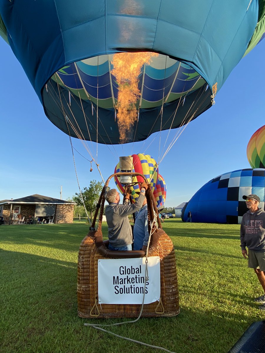 GCHABalloonFest's tweet photo. Make sure to share your photos with us! Use #GCHABF2021 & #GCHABF!
#GCHABF2021 #gchabf #SATURDAYFUN #GulfCoastHotAirBalloonFestival #HotAirBalloons #FoleyFun #SouthBaldwin https://t.co/Ie1BPaE3k8