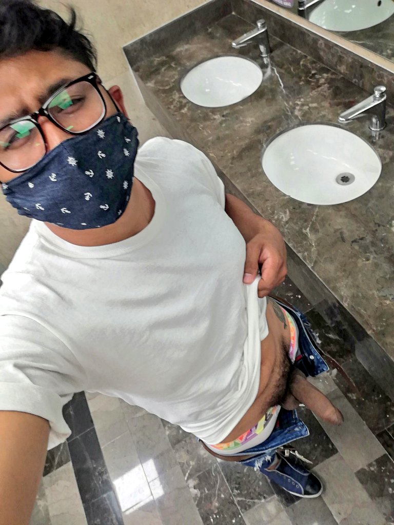 Unas buenas chupadas necesito 🍆💦