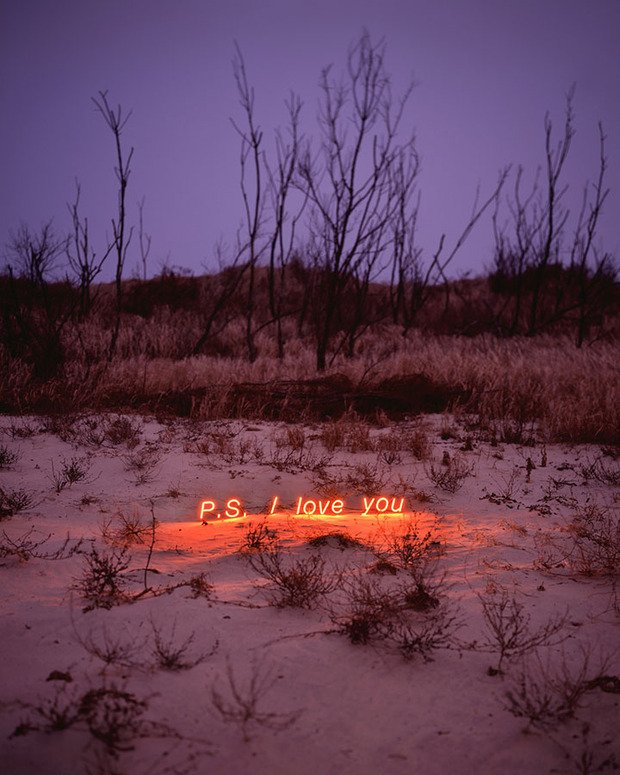 womensart1's tweet image. From the neon series by contemporary South Korean artist Jung Lee #womensart