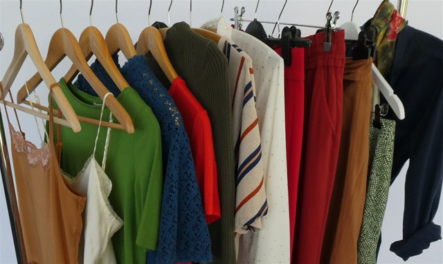 DotSaunders's tweet photo. Tips for a wardrobe refresh https://t.co/3AjXHApnTi https://t.co/37qFKmqzcc