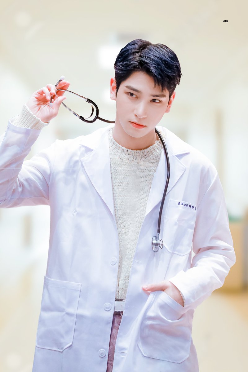 210507 신나라 팬싸인회
엘스심쿵전문 한결쌤🩺
*두번째는 대충 병원배경에 넣어본 결쌤💙
#이한결 #나의행복_한결이
#BAE173 #비에이이173