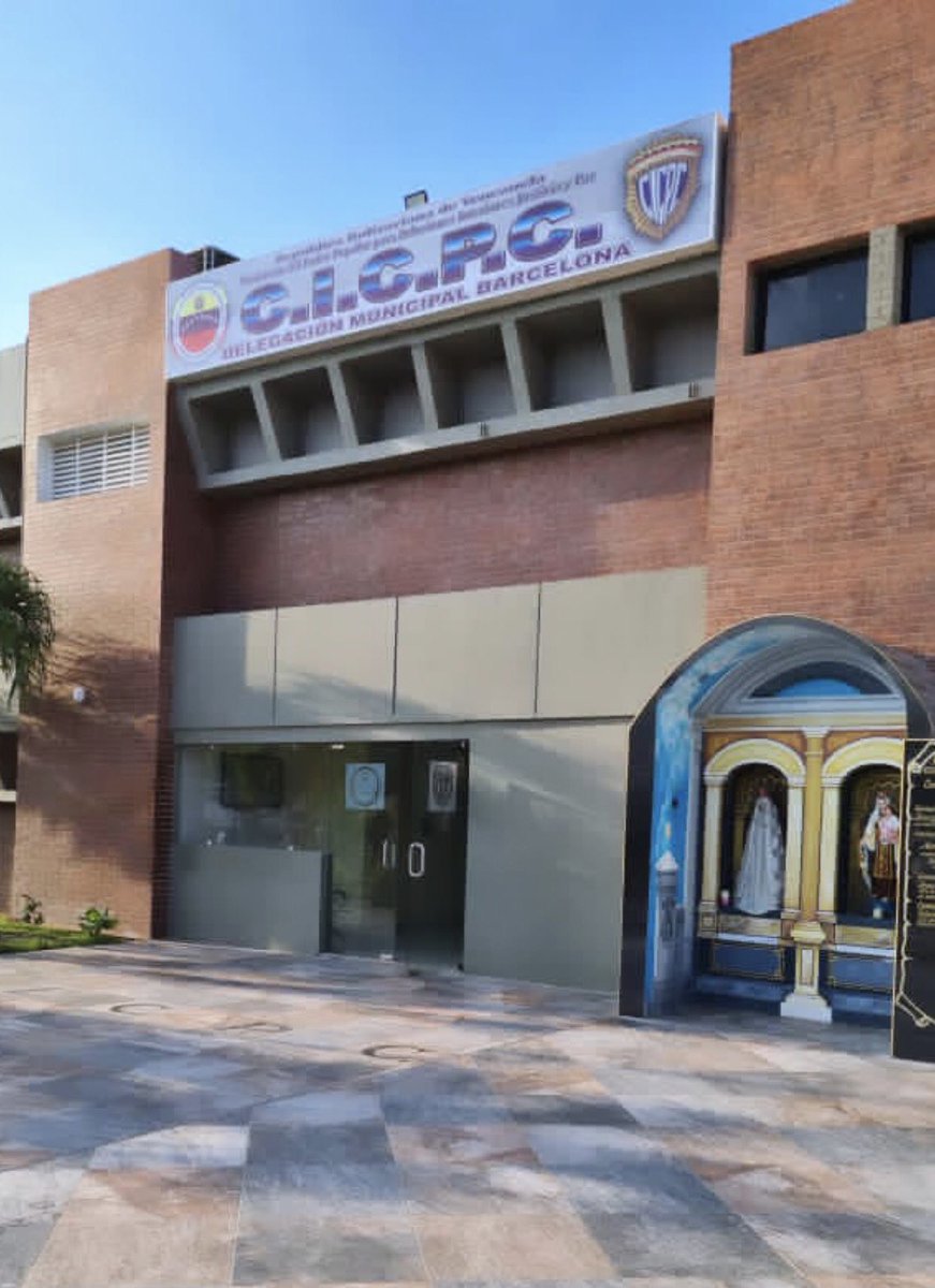 Por simular un robo fueron detenidos dos hombres en Anzoátegui. instagram.com/p/COnvfApnSdm/…