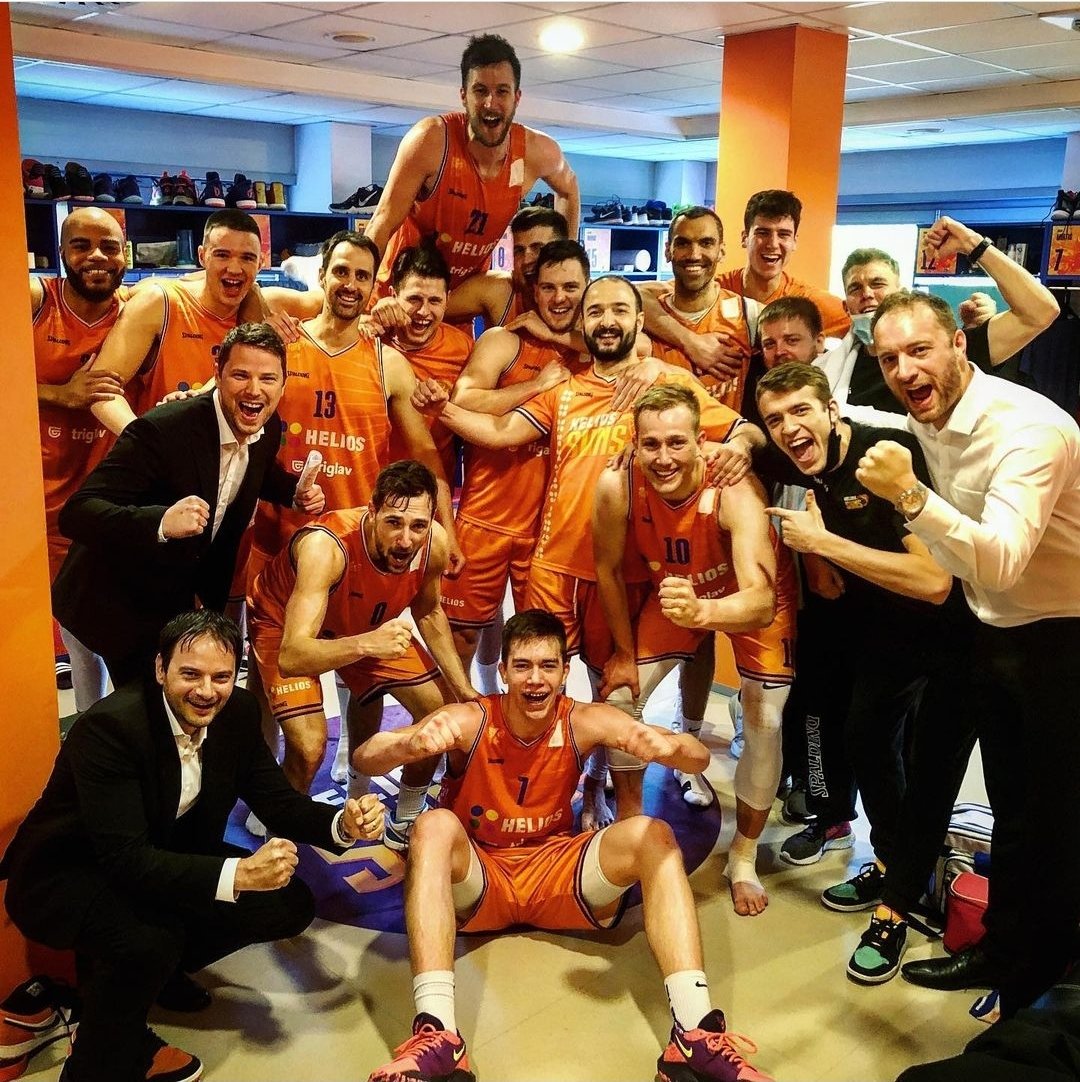 matevz_zupancic's tweet photo. Grinded to #semis. #Playoffs #covidseason #basketball #domzale #jedva https://t.co/rpfgEB4YvH