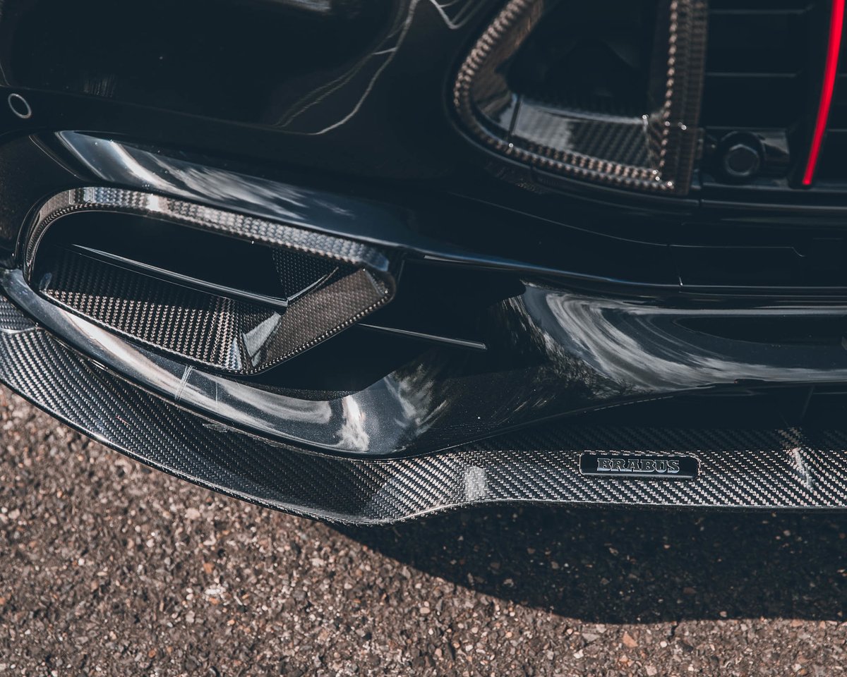 HerrFrederik's tweet photo. In the animal kingdom, anything with bright red strips means, watch out!
#Brabus #brabus800 #brabusE63s #brabusized #photographerslife #carphotography #drivetastefully #roadtrip #automotivephotography https://t.co/2OOhgV3786