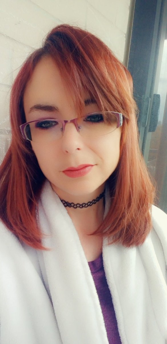 Purplemonkeys81's tweet photo. Happy Saturday you sexy bitches!!!!! https://t.co/qFs9wXDzQj