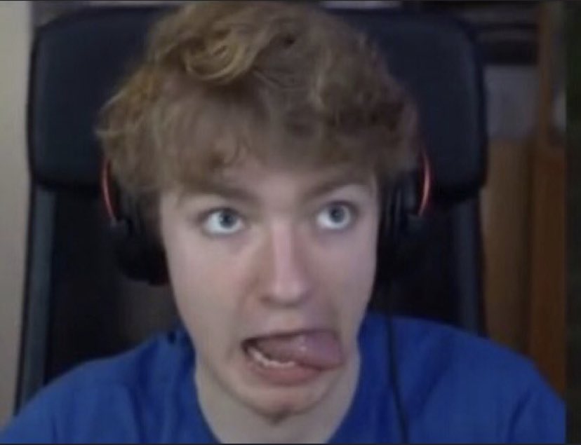 apricityyyyyyy's tweet photo. @tommyaltinnit @tommyinnit @jschlatt pop off https://t.co/HLEwB6I8ug