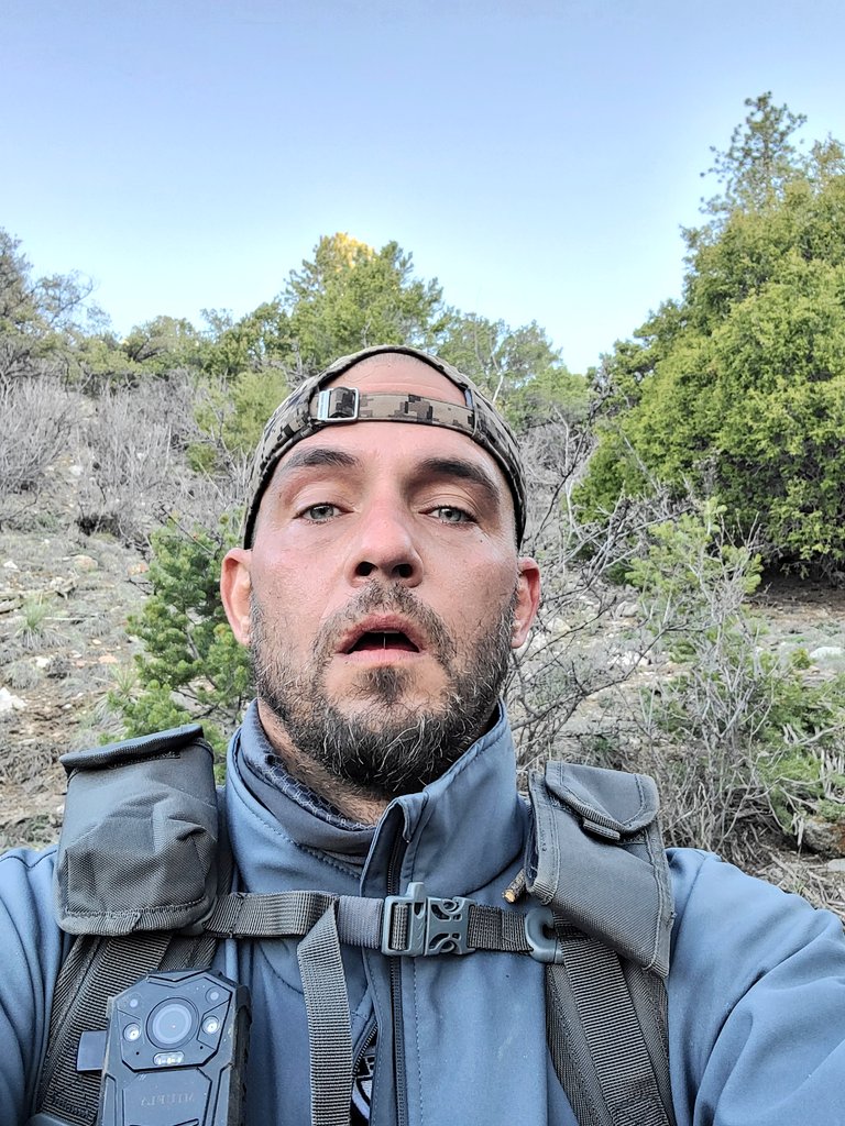 Whatdaphuk1's tweet photo. Searching. Lack of service. Clearing undocumented mines around Poncha.
#HRT
#FindSuzanne
#WeDoStuff
#HairlessMonkey https://t.co/mhLt5nDiNB