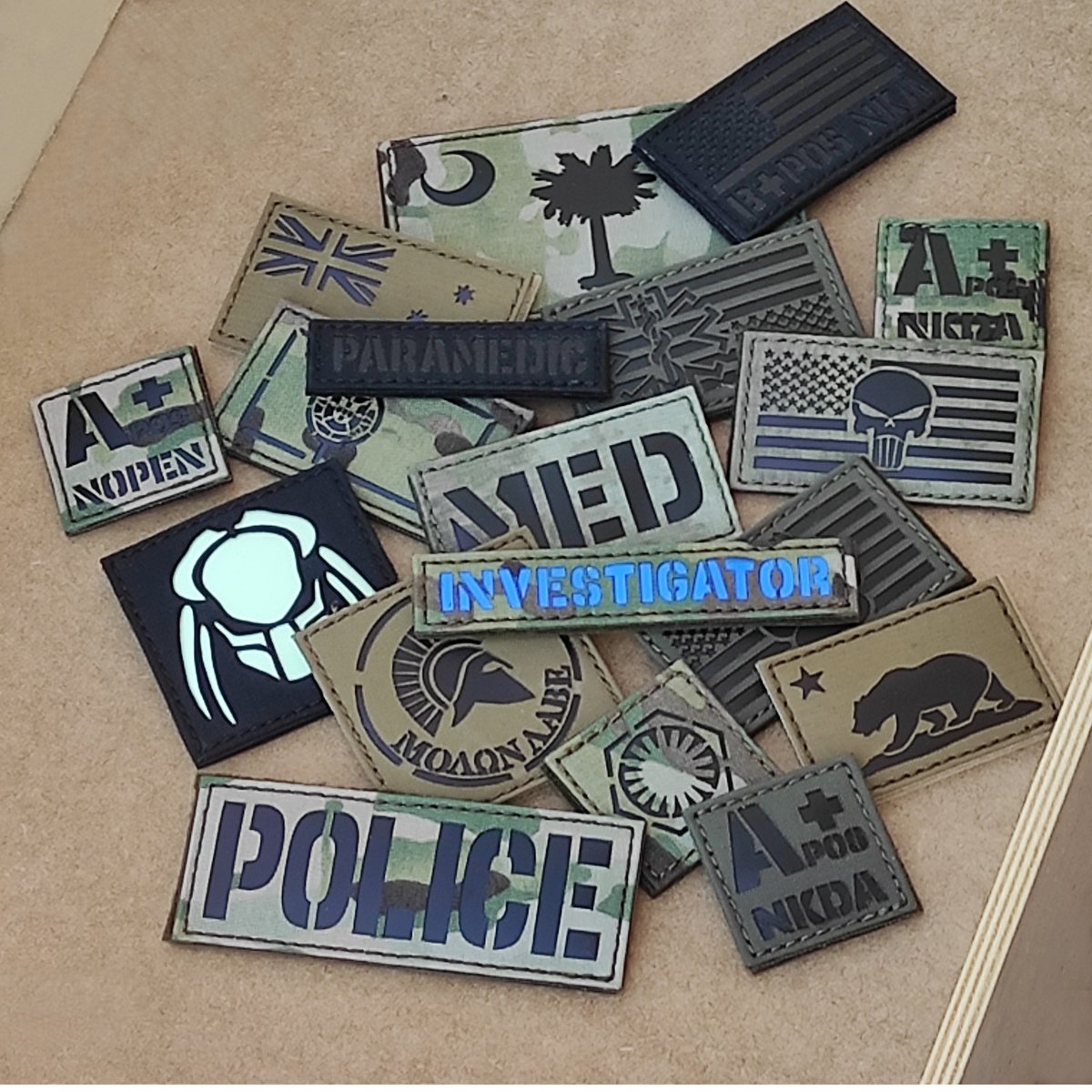 tacticalfreaky's tweet photo. Customer orders sorLink in BIO. All of them are available on https://t.co/RVZ6TjjNsV in several sizes and in more than 500 color combinations.
#milspec #loadout #moralepatches #milsim #patchwhore #patchgame #patchporn #patchaddict #patchgamestrong #patchlife #lasercutpatches https://t.co/dI7ygoP6Tn