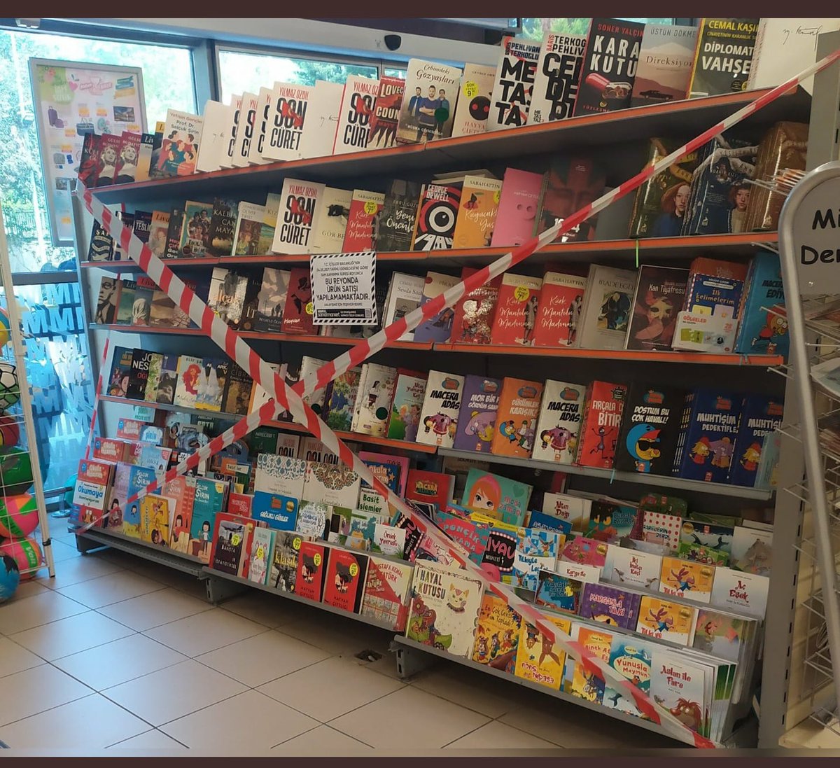 Okumak da yasaklanmalı. Ne o öyle herkes herşeyi biliyor.