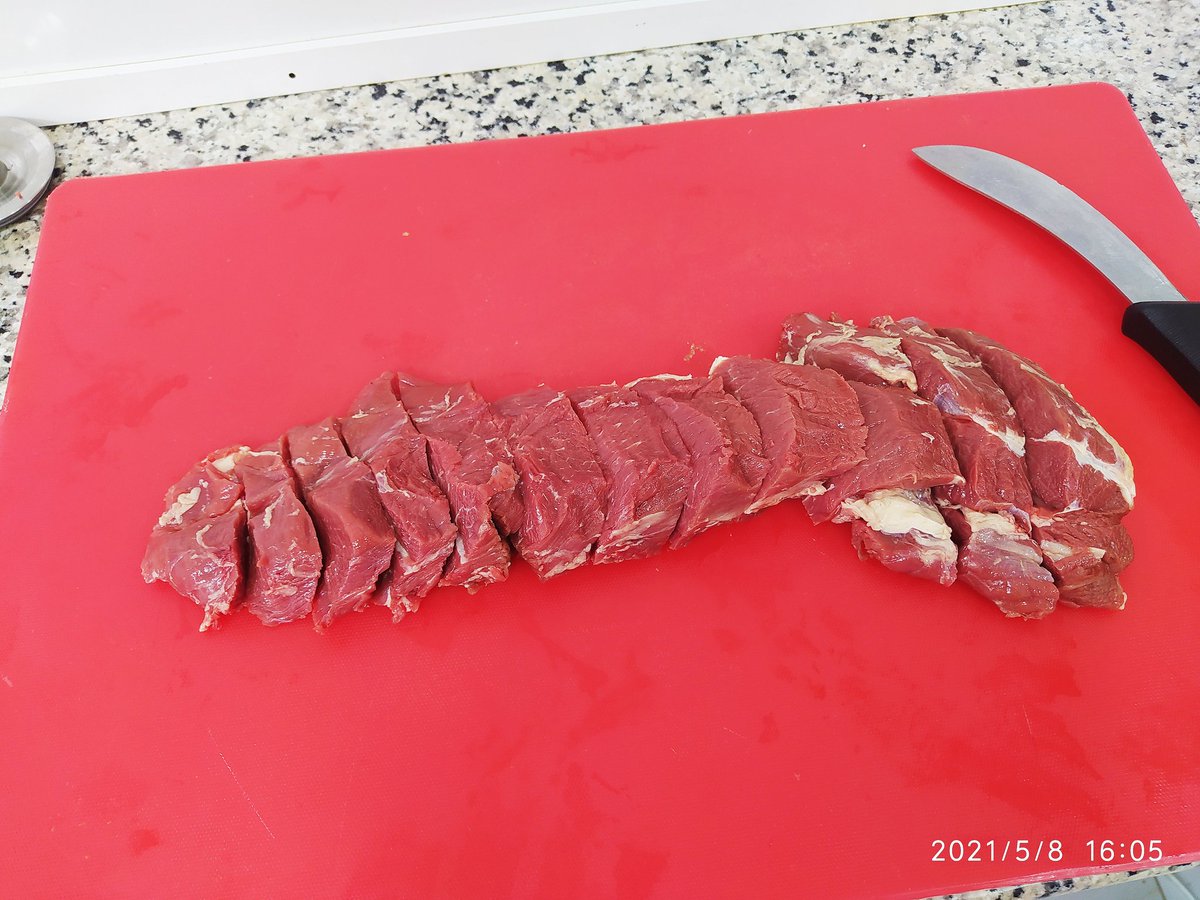 BbqButchers's tweet photo. Filet mignon for your shawarma 
#BBNAuditions #MANCITYCHELSEA #amaechi #dogecoin https://t.co/FCJxvLIUKJ