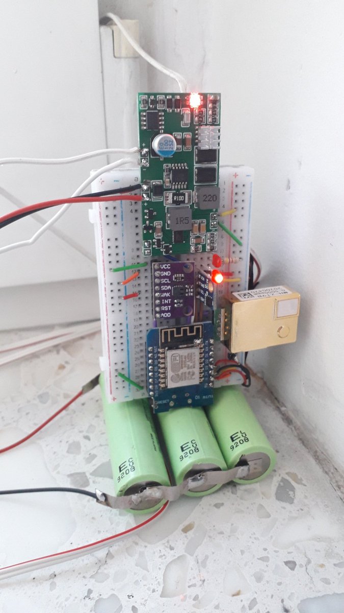 PeterPL99's tweet photo. The Weather Station System #PM #VoC #CO2 #Temp #Humidity powered by rev.1.4d #mppt Solar Panel Controller with DC Converter long-term test https://t.co/hsGlo7ZKq9