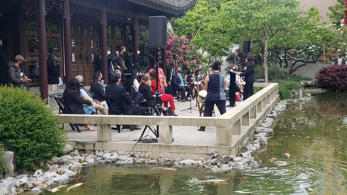 Time to end the hate, and bring the love! @diversitypdx very own Mari Watanabe kicking off @AgainstHateOR at the beautiful <a href="/chinesegarden/">Lan Su Chinese Garden</a> in <a href="/inDowntownPDX/">Downtown Portland</a> #WeArePDXBiz