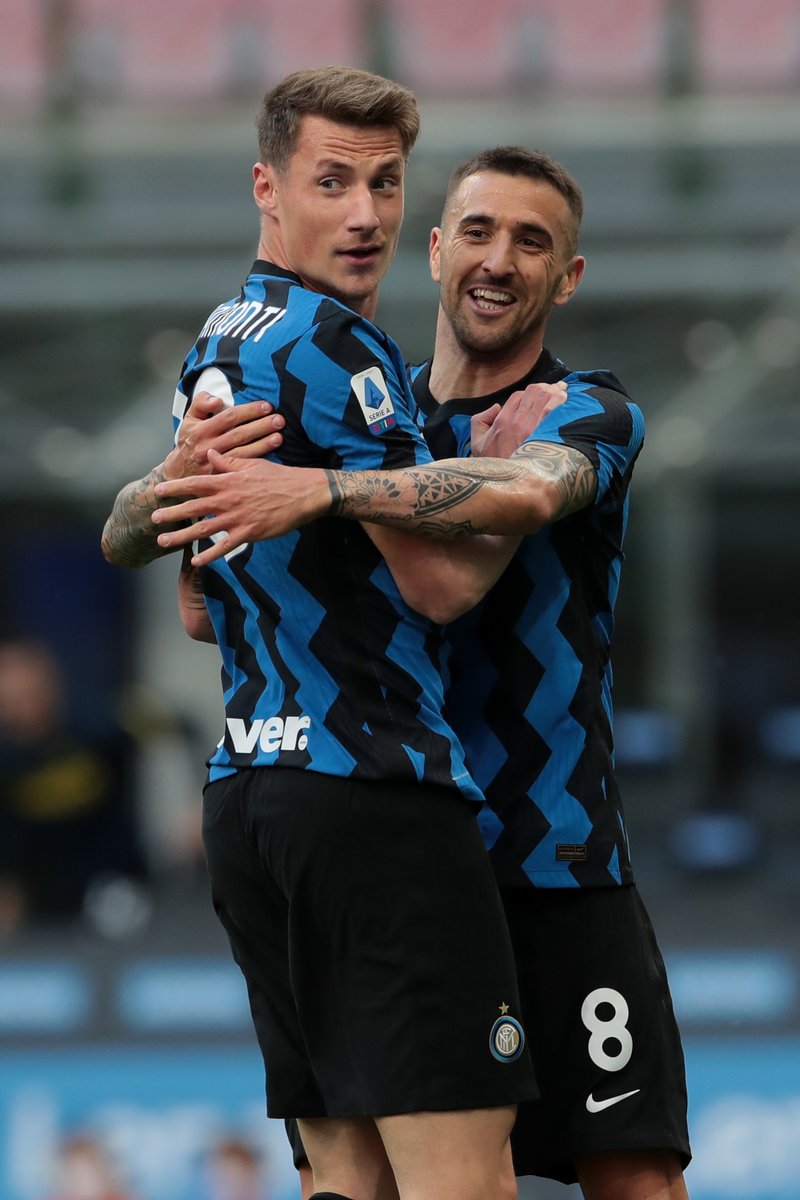 InterClub1908's tweet image. ⚫🔵🐍 @SerieA titolo di #InterSampdoria 5-1 l'@Inter vince con doppietta di #Sanchez e gol di #Gagliardini, #Lautaro e #Pinamonti #FORZAINTER #Amala #IMInter #FCIM #SerieA #NotForEveryone #Inter #IMScudetto #interclub1908
Seguite il profilo di riserva @InterClub1908_ 🖤💙