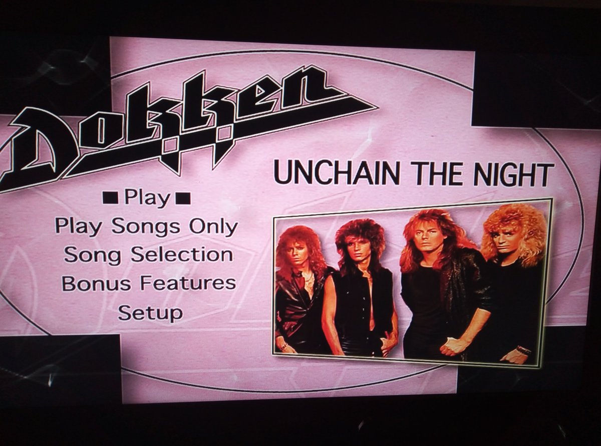 Watching  #Dokken - unchain the night  DvD

#RokkenWithDokken 
 Sipping
Plenty of chilled beers