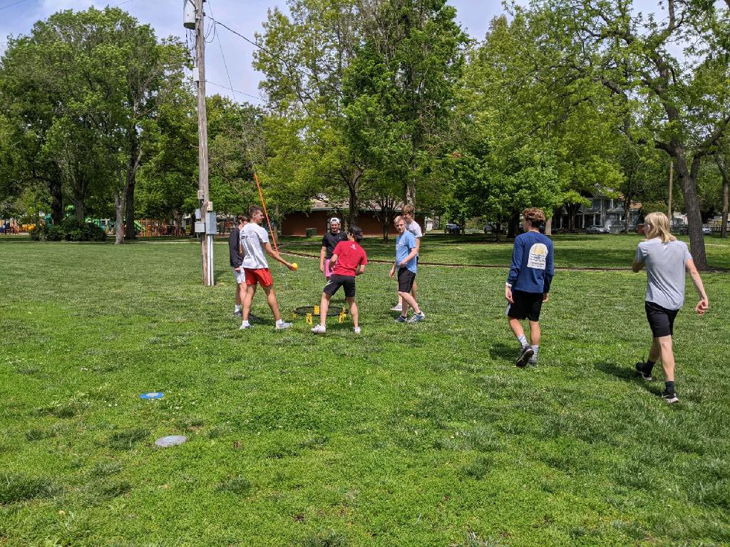 WamegoS's tweet photo. A great morning doing our adopt a highway service project followed by a picnic in the park!! https://t.co/9aN0otWRus