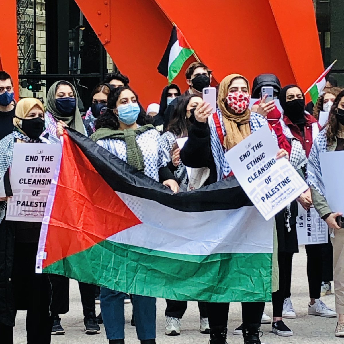 RepChuyGarcia's tweet image. Standing in solidarity today with the Palestinian community in Chicago calling for an end to the violent displacement of families in Sheikh Jarrah. #SaveSheikhJarrah