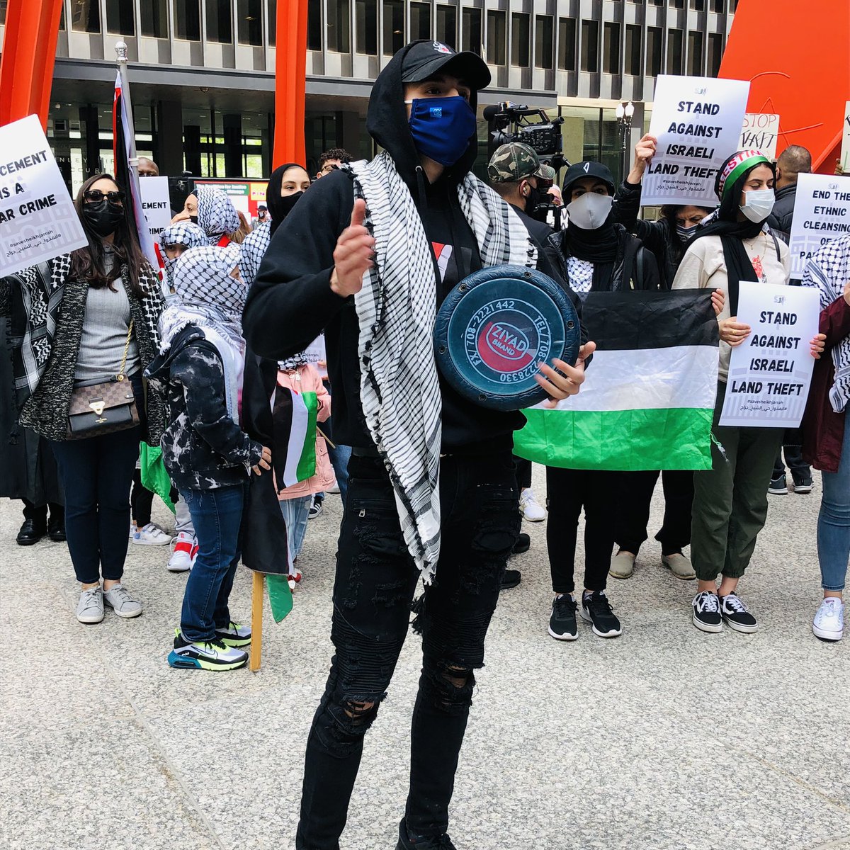 RepChuyGarcia's tweet image. Standing in solidarity today with the Palestinian community in Chicago calling for an end to the violent displacement of families in Sheikh Jarrah. #SaveSheikhJarrah