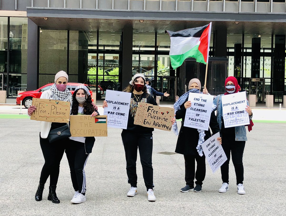 RepChuyGarcia's tweet image. Standing in solidarity today with the Palestinian community in Chicago calling for an end to the violent displacement of families in Sheikh Jarrah. #SaveSheikhJarrah