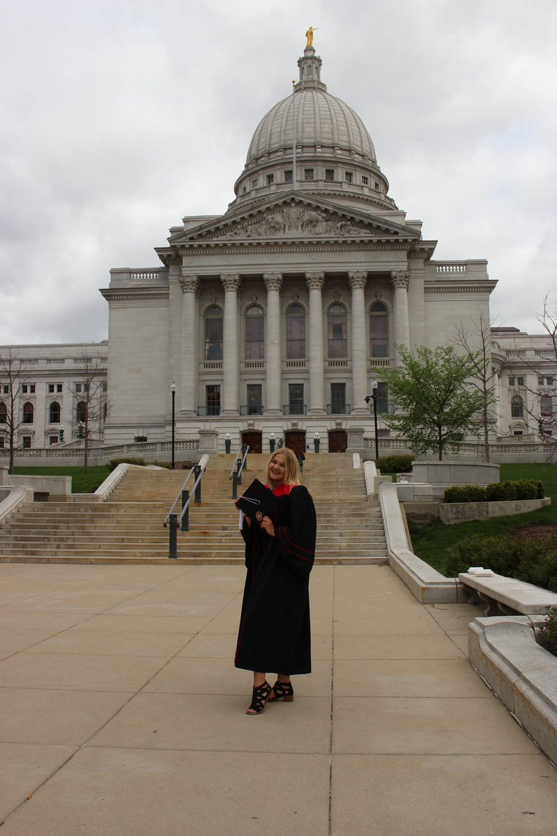 jbsd's tweet image. Woo hoo Congrats to class of 2021 and my daughter!